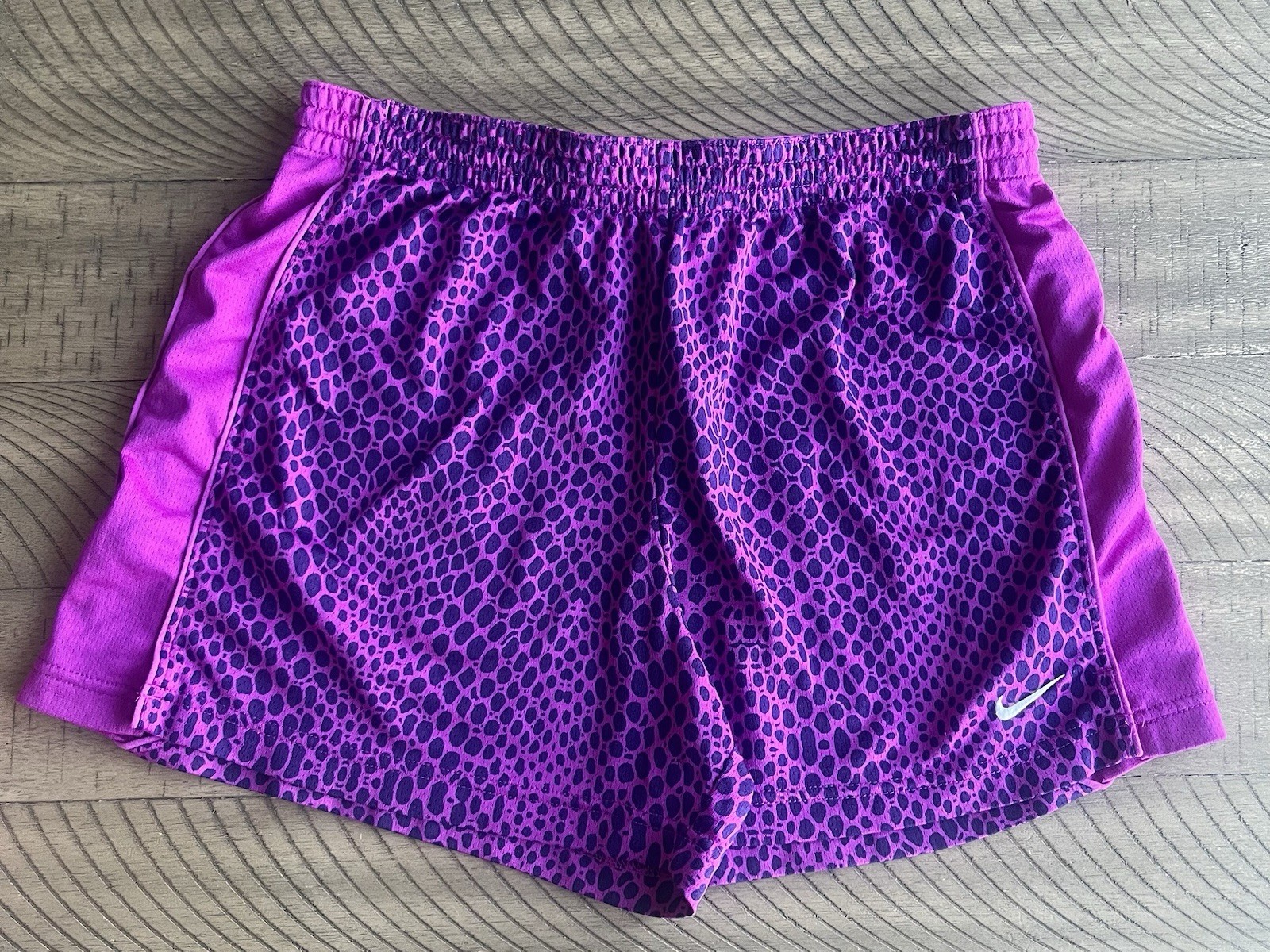 Lot of 5 Activewear Shorts Women’s Size Medium Nike Adidas Reebok DSG Workout thumbnail 2