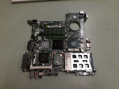 Acer Aspire 5570 ZR1 Laptop DA0ZR1MB6D1 Motherboard / SL9WT / 2x1GB