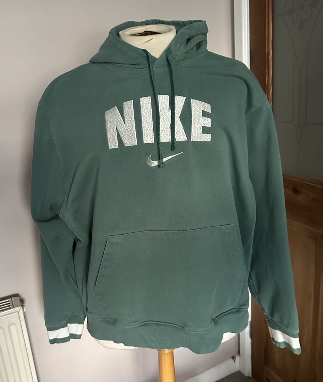 Picture 1 of 10