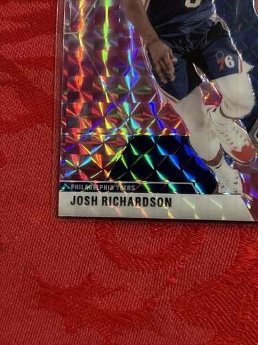 Tarjeta de baloncesto Josh Richardson ""Pink Camo Prizm"" 2019-20 Panini mosaico - Imagen 4 de 7