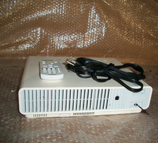 Casio XJ-M141 Conference Room Projector, LAMP HOURS 6449 WITH REMOTE AND CABLE
