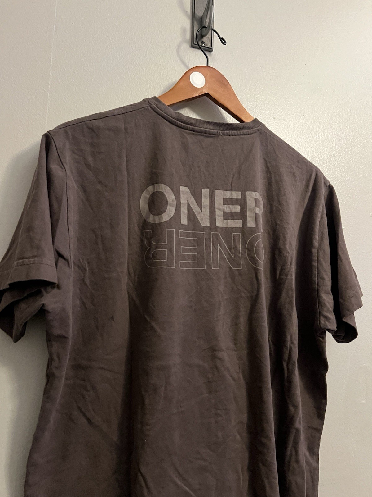 Oner Active Basic Essential Brown Graphic Shirt S… - image 4