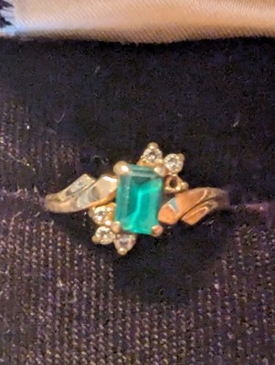 Vtg Estate 14k Yellow Gold Emerald And Diamond Ring Missing 1 Diamond Size 6.5