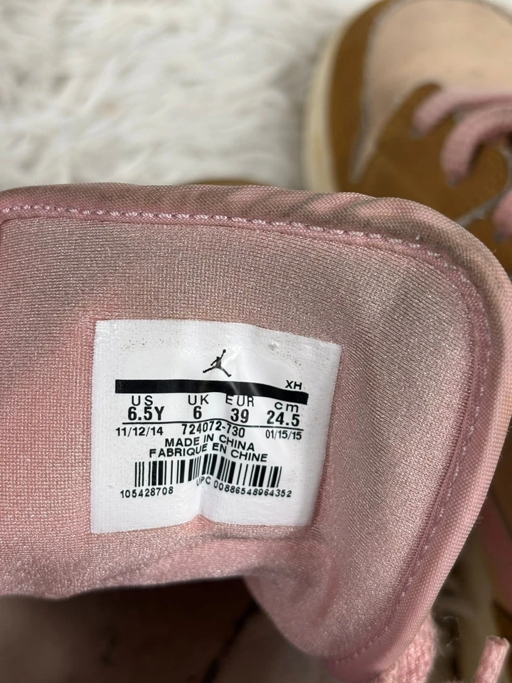 Tênis Nike Girls Air Jordan 1 Médio GG "Lola Bunny" Tamanho 6.5Y 724072-730 Rosa Trigo - Imagem 4 de 4