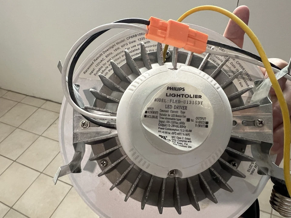 "Downlight retrofit LED Philips 6"" FLED-U1315DY - regulable" Foto 4 de 4