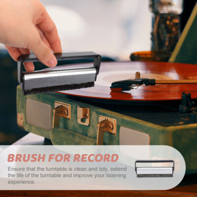 Vinyl Record Cleaning Kit - Velvet & Carbon Fiber Brushes With Cleaning Solution