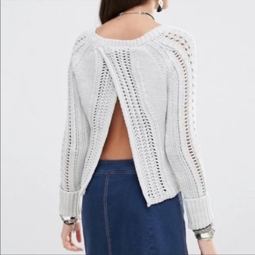 LIGHT GRAY CABLE KNIT OPEN BACK SWEATER 