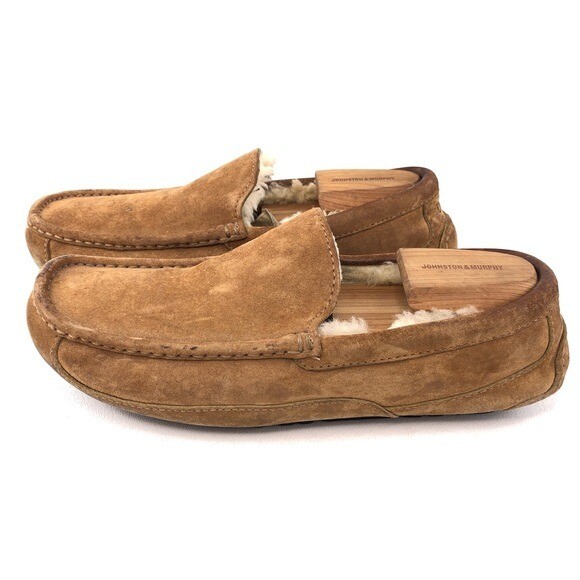 UGG Australia Ascot Moccasin Slippers Mens Size 9 EUR 42  display picture 3