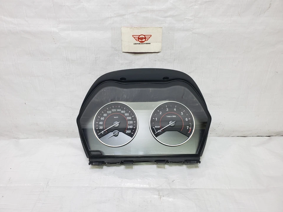 Cuadro de instrumentos velocímetro BMW M235i xDrive 2015-2016 OEM 62-10-6-805-196 Foto 3 de 4