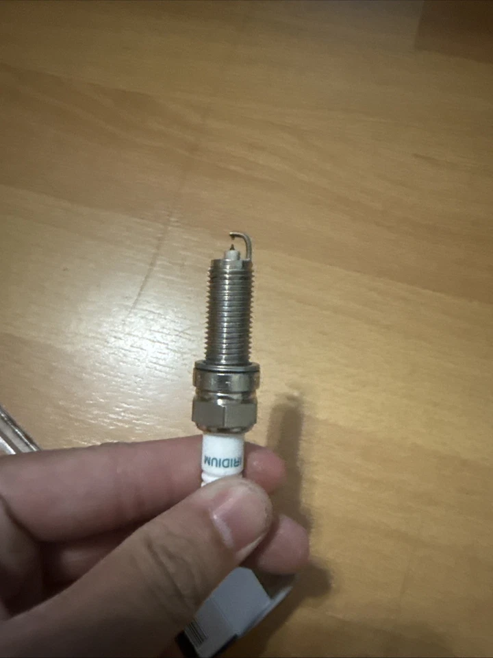 4 Pcs Spark Plugs Denso Iridium Long Life 2013-2014 Mercedes-Benz GLK350 - Image 3 of 4