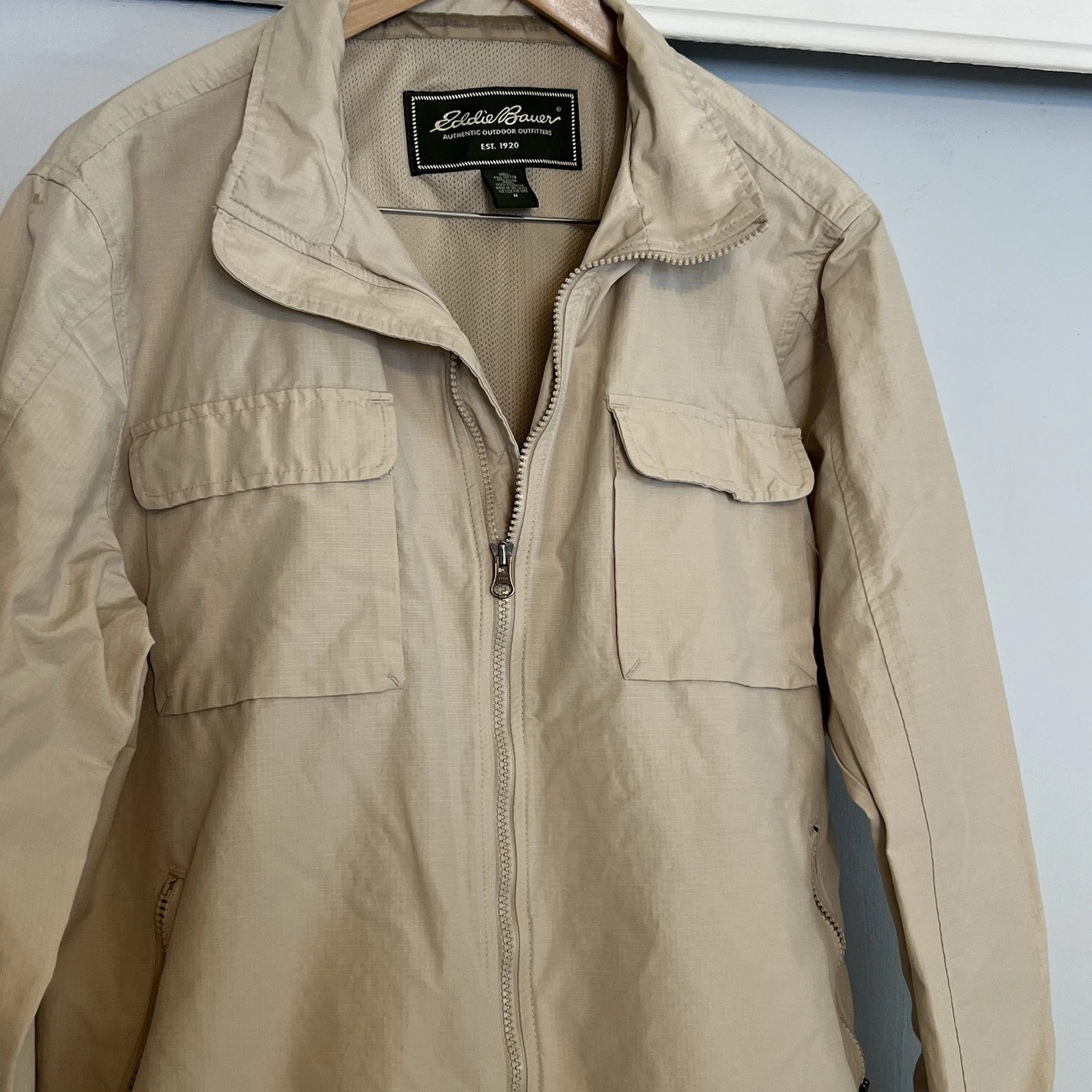 Eddie Bauer Mens Windbreaker Outdoor Size M Golf Jacket Khaki Nylon Zip Fishing
