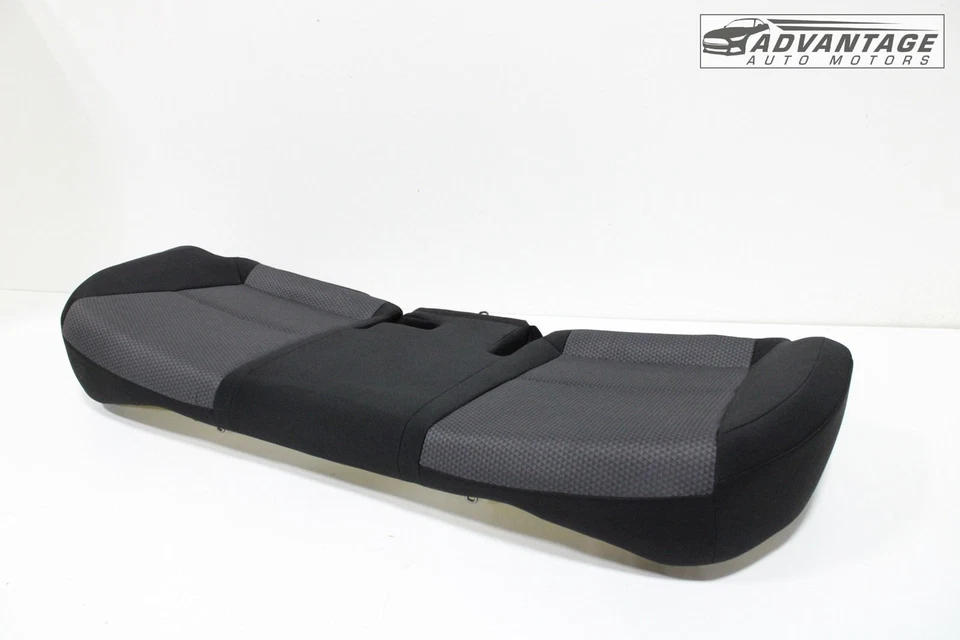 2020-2022 KIA SOUL REAR SEAT LOWER CUSHION PAD COVER CLOTH BLACK GRAY OEM - Image 2 of 4