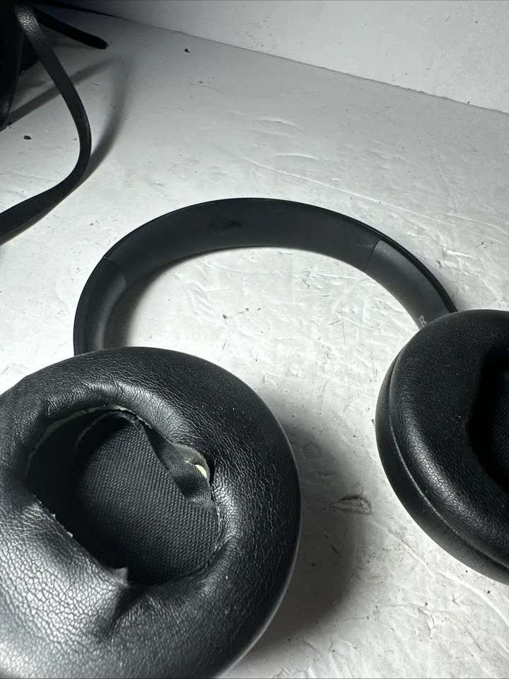 Microsoft Surface Headphones 2 Black (6) - Image 2 of 3