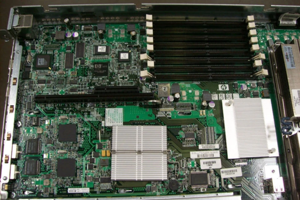 COMPAQ G5 DL 360 DUAL XEON 3ghz, 1333 mhz  - Image 2 of 4