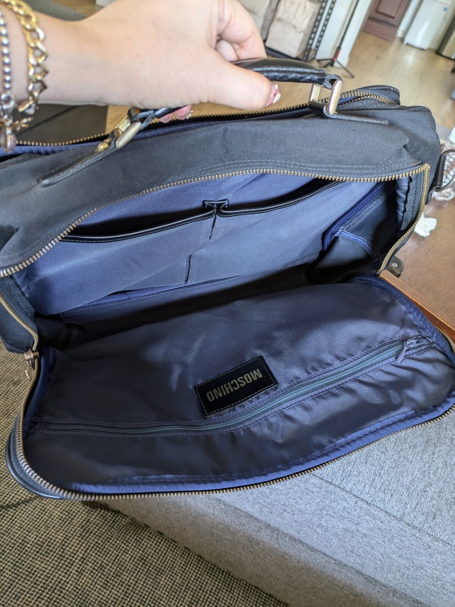 Moschino Crossbody Messenger Work Bag Gold Letters Excellent Moschino Crossbody Messenger Work Bag Gold Letters Excellent