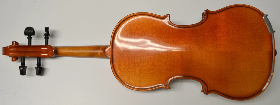BEGINNER RETURN STRUNAL 1/4 VIOLIN, INCLUDES FIBERGLASS HORSEHAIR BOW AND CASE - Image 4 of 4