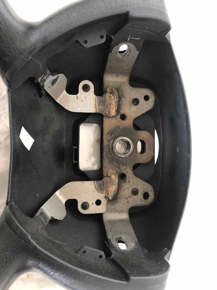 Volante columna de dirección Ford Escort 1997-2002 sin control de crucero OEM Foto 2 de 4