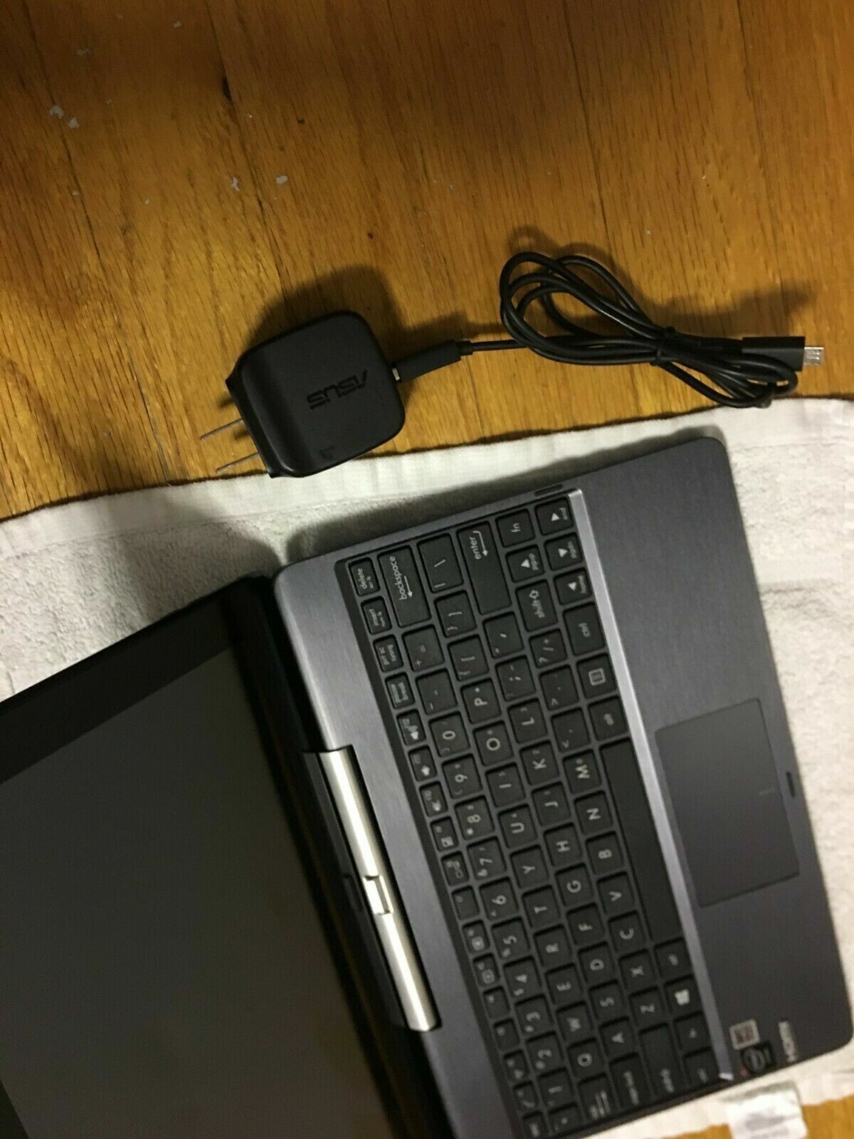 ASUS Tab Model T100TAF Touchscreen 10.1" Intel Quad Core @1.33GHz 32eMMC 1GB Ram - Picture 10 of 12
