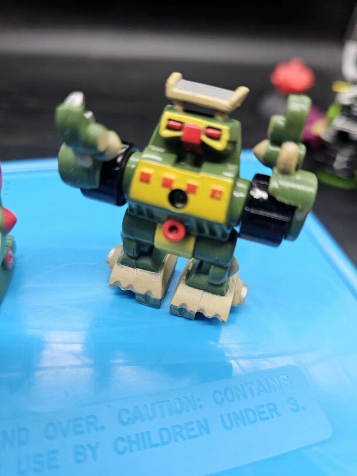 Z-Bots Micro Machines Linkbots Bazooka (Baz) (Oo) (Ka) Robots Galoob Vtg 1993 - Image 4 of 4