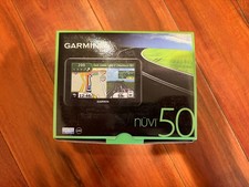 Garmin N vi Nuvi 50 GPS Receiver Bundle 5" Inch Navigator