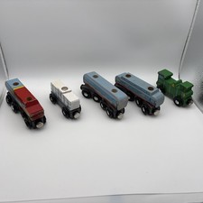 Melissa and Doug Wooden Train Lot EUC works w/Thomas Tank, Brio