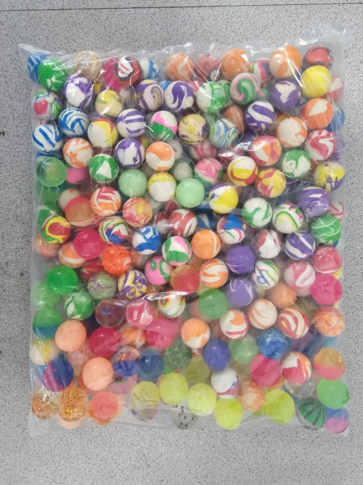 250 MIXED 27MM SUPERBALLS, HIGH BOUNCE, VENDING BALLS, SUPER FREE SHIPPING!! - Image 2 of 2