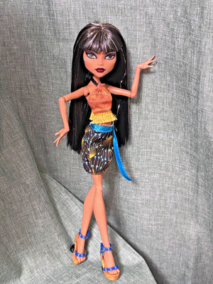 Mattel Monster High Boo-original Creeproduction Cleo De Nile Doll in G3 Clothes