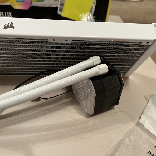 PARTS Only …..CORSAIR iCUE H150i ELITE CAPELLIX XT 3x120mm Liquid CPU Cooler - Afbeelding 2 van 12