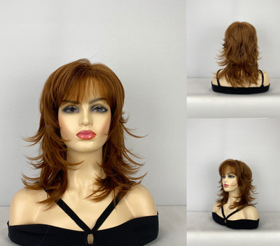 Real Human Hair Fashion for Women Hair Style Medium Light Brown Wavy Wigs 20In