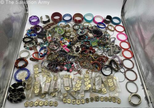 2 POUND GRAB BAG LOT OF ESTATE COSTUME JEWELRY VINTAGE TO CURRENT
