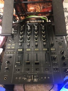 Mezclador De Dj Pioneer Djm 800 Hay Aranazos Y Suciedad Ningun Problema En Funcionamiento Ebay
