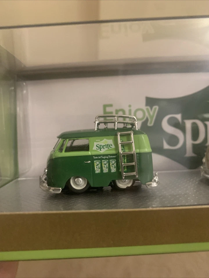  1960 Volkswagen Type 2 Pickup & 1960 VW 4X4 Delivery Van "Sprite" M2 TW39 - Image 2 of 4