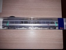 VOITURE CORAIL B10 rtu "CORAIL" 2CL. CARMILLON  EPOQUE VI SNCF HO 1/87 ROCO