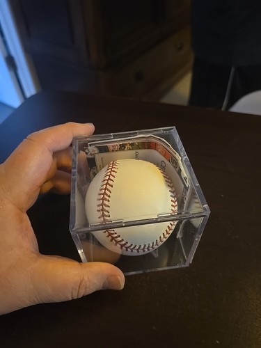 Alex Rodriguez Autograhed Baseball PSA (In Cube) - Picture 3 of 3