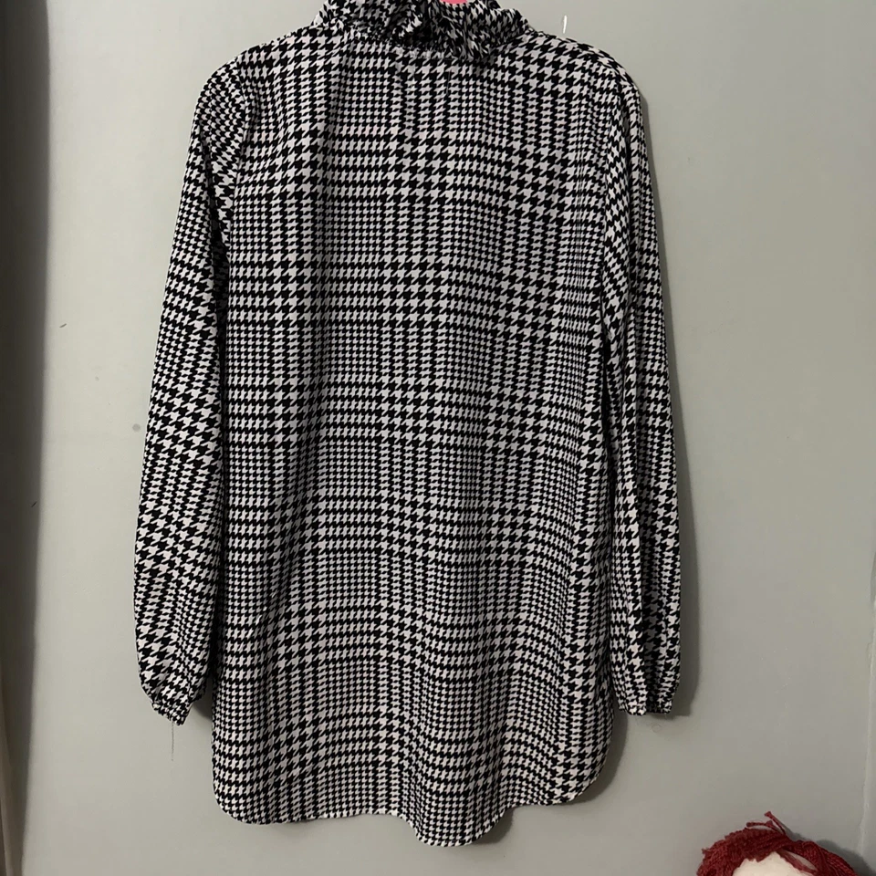 Pata de gallo grande para mujer Mud Pie negro blanco manga larga Foto 4 de 4