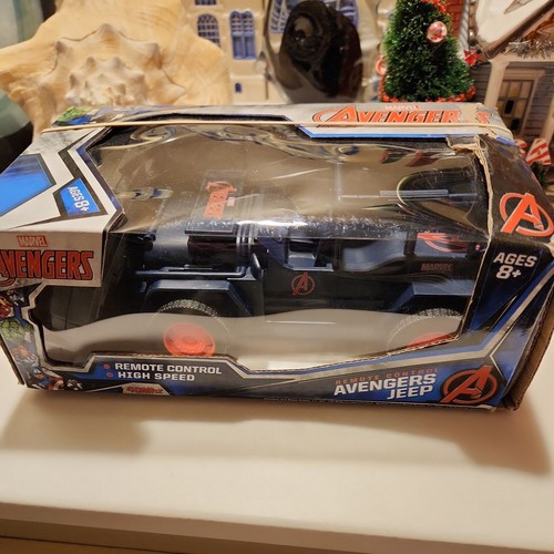 Avengers Remote Control Jeep, High Speed, Red & Blue Marvel - Picture 2 of 6