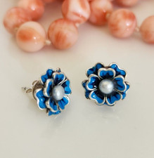 Natural White Pearl Enamel 12mm Flower Stud Earrings in Solid Sterling Sliver
