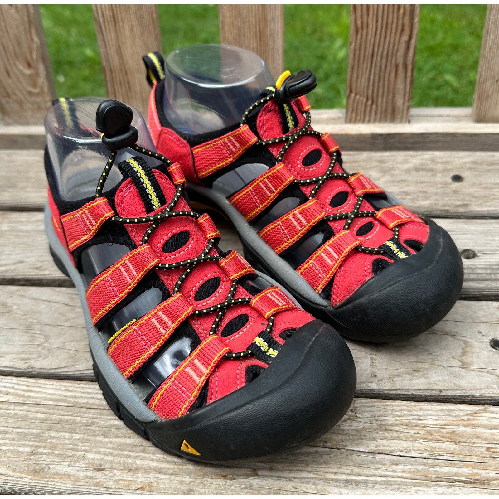 Keen Sandali da uomo a punta chiusa per escursionismo in acqua taglia 7 (S2076)