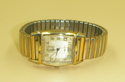 Vintage Hunters Run Tanks Style Quartz Japan Movement Mens Watch - Picture 14 of 14