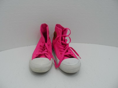 bright pink converse