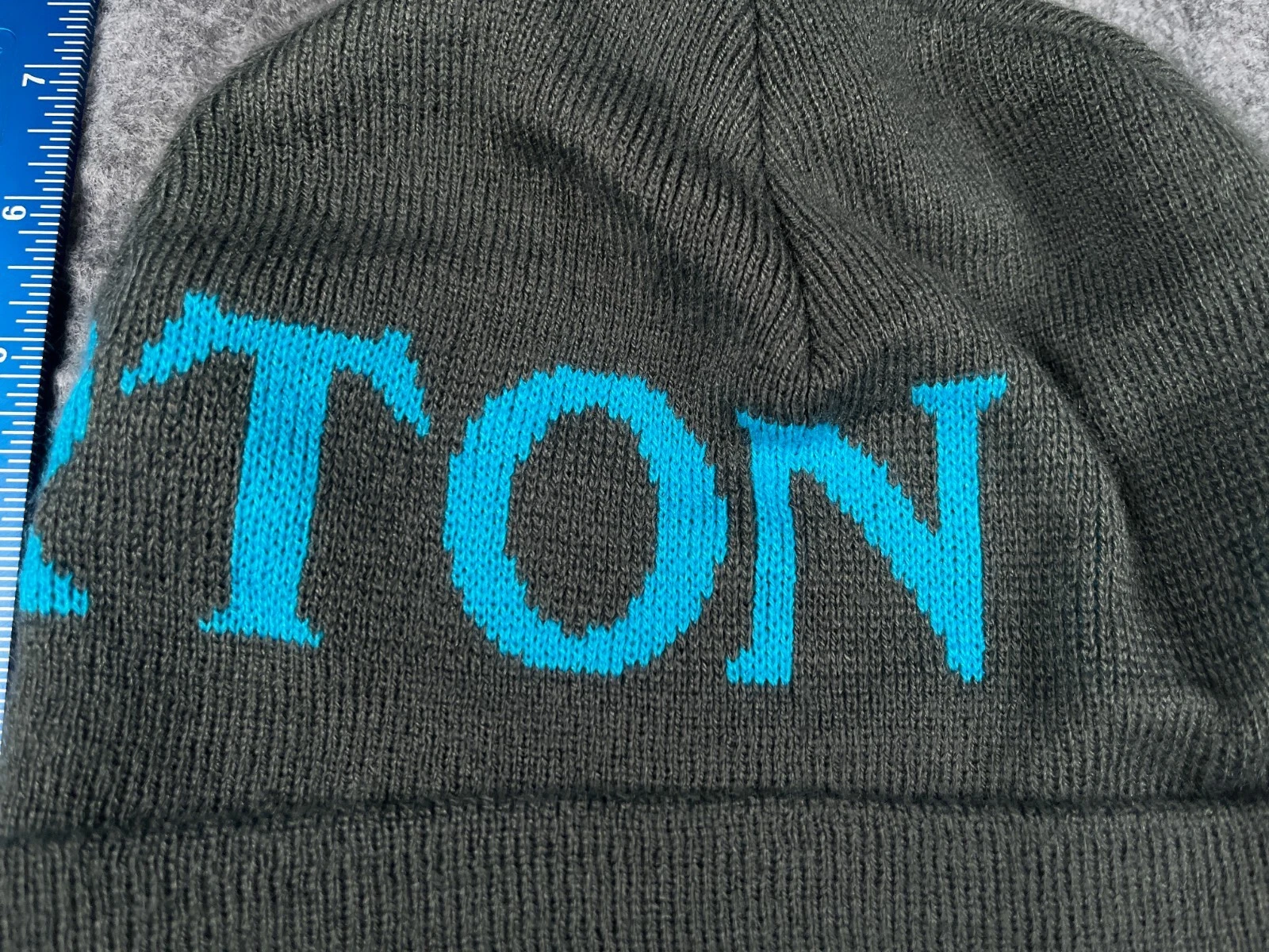 burton beanie toque knit 100% acrylic skater skateboard ski 