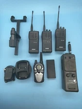 Lot Of 5 Radios TEKK , MIDLAND  With Bases And Batteries. L@@K