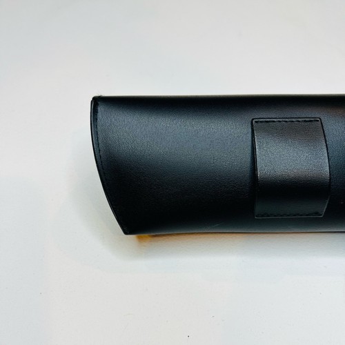 Custodia occhiali Ray-Ban Luxoticca occhiali da sole pelle velluto nero oro chiusura a scatto - Foto 6 di 9