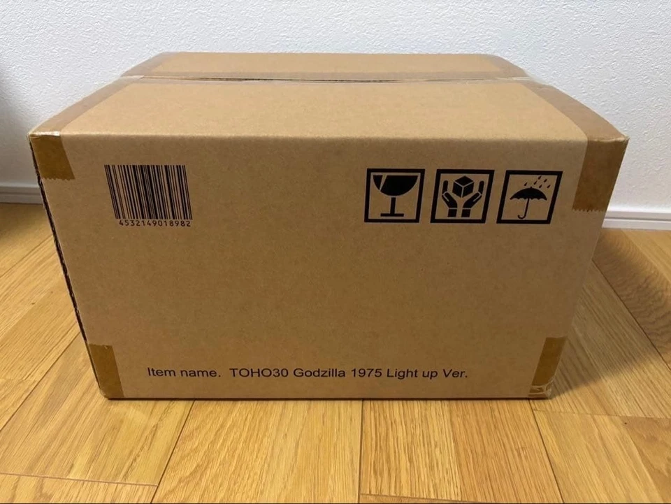 X PLUS TOHO30 Godzilla 1975 светящаяся версия Shonen Rick ограниченный выпуск - Изображение 4 из 4