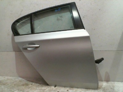 Portière Arrière Droite Pour BMW Série 1 E87 Phase 1 - Référence 41527191018 - Occasion Bon état