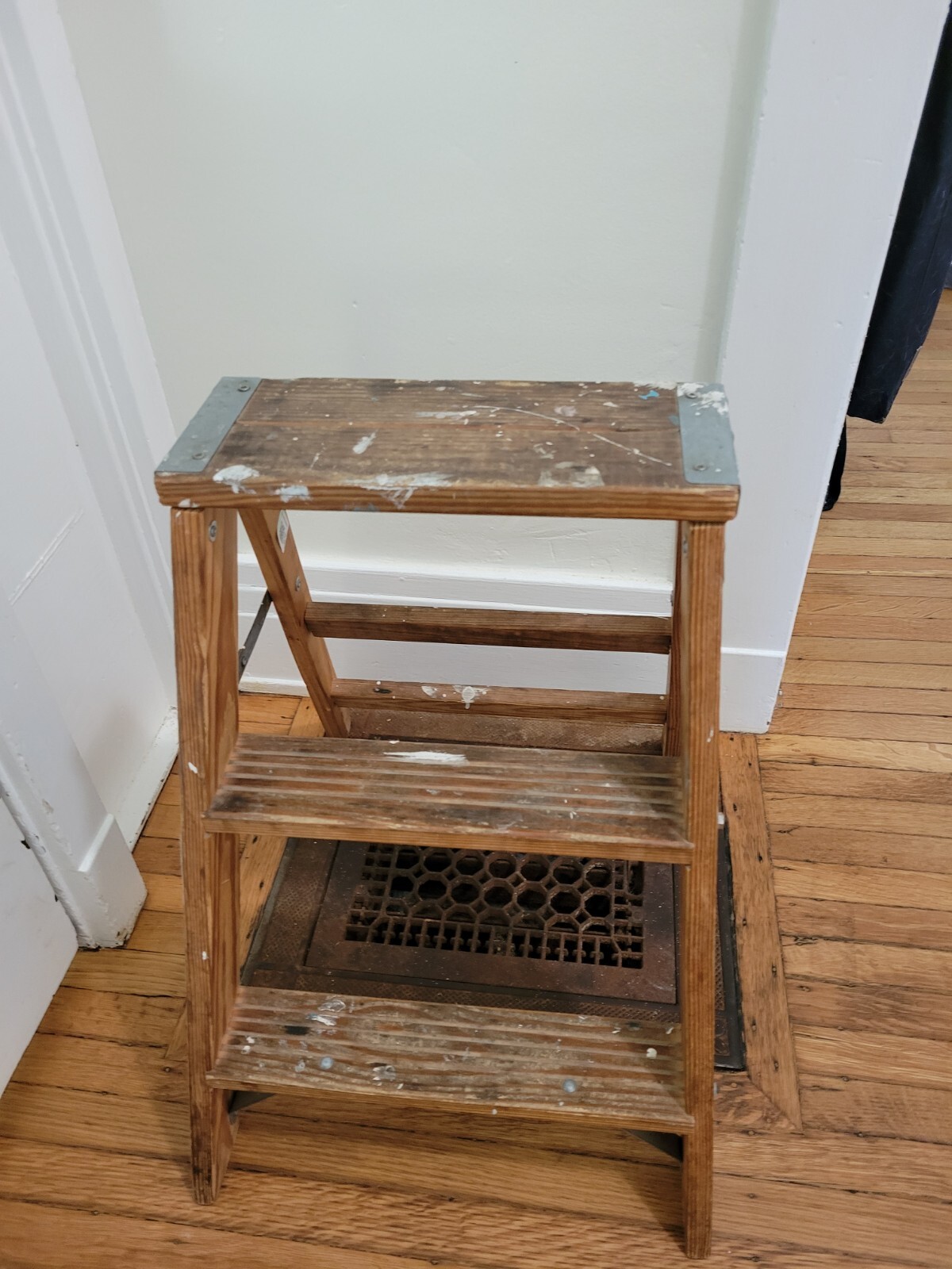 Werner Wooden 2 Foot Step Ladder Primitive Rustic Farmhouse USA Vintage ...