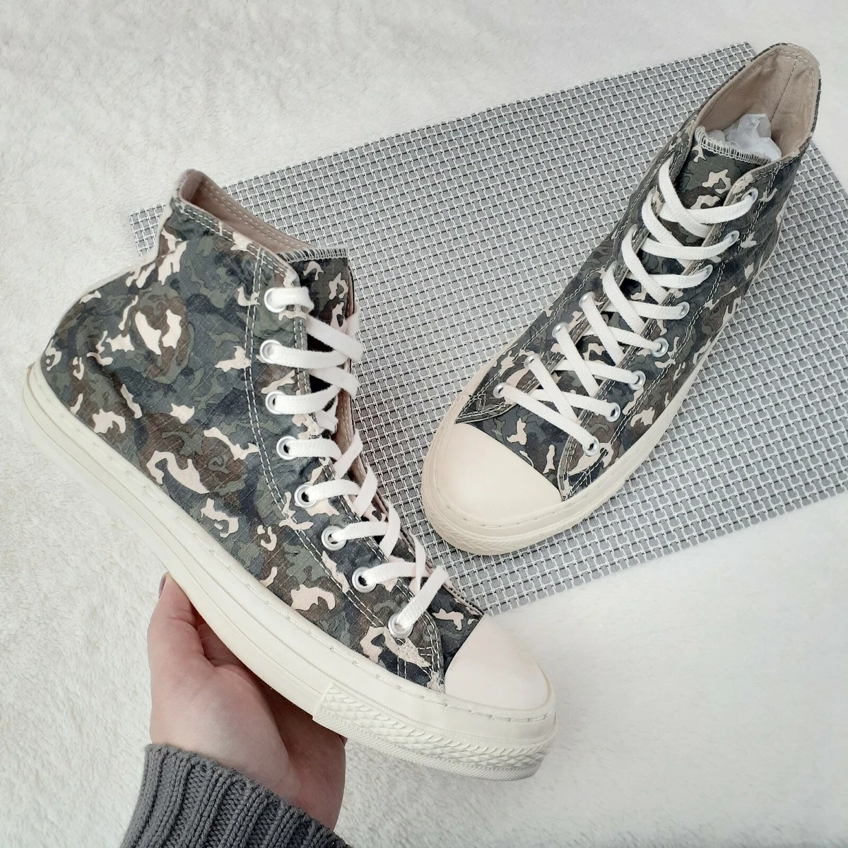 White camo converse sales