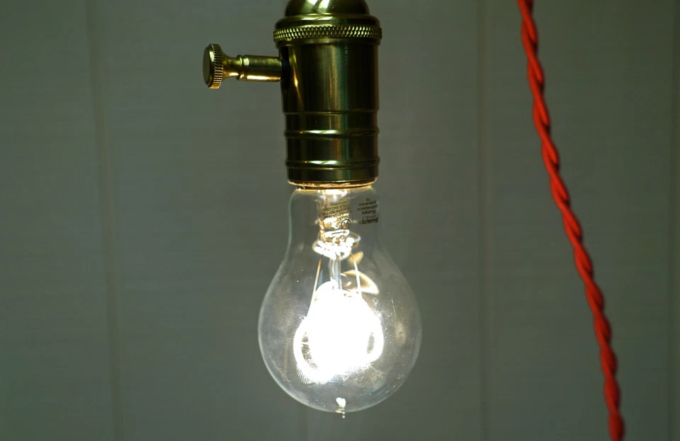 LED Edison Bulb A19, Curved Vintage Spiral Loop Filament, 4watt (40w), Dimmable - Image 3 of 4