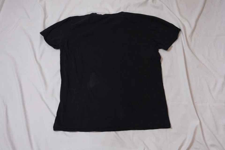 Camiseta negra marca Kawasaki con logotipo a rayas verdes talla XL Foto 3 de 4