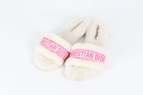 Chaussons en peau de mouton logo Dior 36 68391196